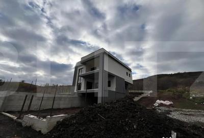 Casă cu 5 camere cu Teren 500 Mp în Făget - 12