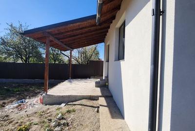 Casă cu 3 camere în Mărgineni - 9