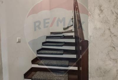 Casă cu 4 camere cu Teren 220 Mp în Sânpetru - 12