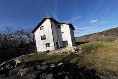 Vila 234 mp, 5 Dormit. Renovata 2019, 20 km BM, Terasa, T - 1