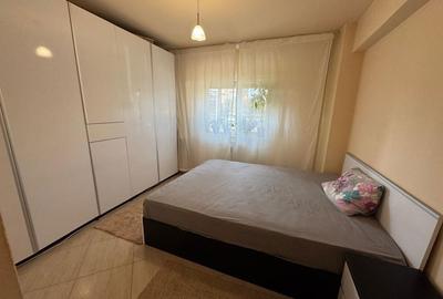 Apartament cu 3 camere decomandat în Central - 1