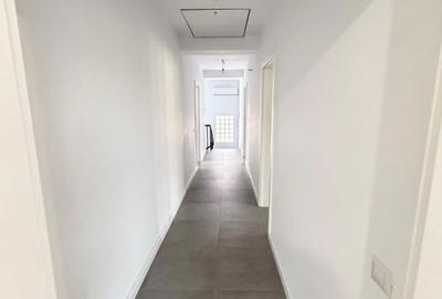 Casă cu 4 camere în Central - 3