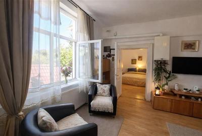 Apartament cu 2 camere nedecomandat, mobilat în Central