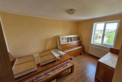 Apartament 4 camere Rosiorii de Vede (str. Oltului), 85mp - 5