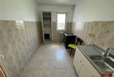 Apartament 3 camere, zona Ultracentrala , etaj 5, liber