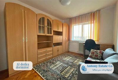 Apartament cu 3 camere decomandat în Nufărul