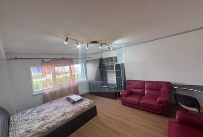 Apartament cu 2 camere decomandat în Central - 2