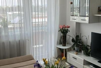 Apartament cu 2 camere decomandat, mobilat în Tractorul - 3