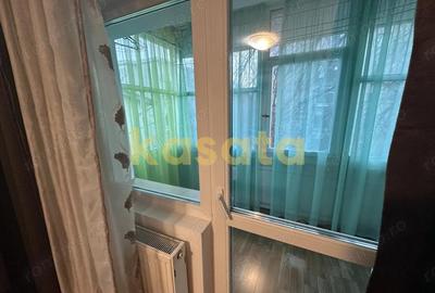 Apartament cu 3 camere decomandat în Apusului - 20