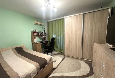 Apartament 3 camere, decomandat, 2 bai, 2 balcoane- Bulevardul Poitiers - 9