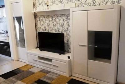 Închiriere  apartament - 4