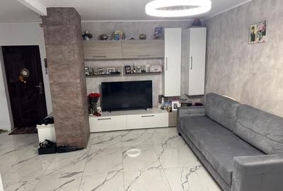 Apartament cu 3 camere decomandat în Central - 2