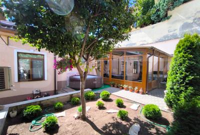 Casa cocheta, renovata, 125 mp utili si 245 mp teren, strada Casa cocheta, renovata, 125 mp utili si 245 mp teren, strada - 2