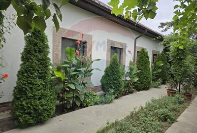 Casa / Vila cu 5 camere de vanzare - 8