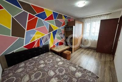 Apartament cu 4 camere decomandat, mobilat în Vasile Aaron - 4