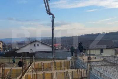 Casă cu 5 camere cu Teren 500 Mp în Valea Adâncă - 3