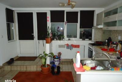 Casă cu 3 camere în Florești