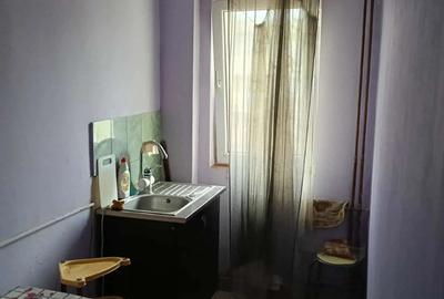 Vand apartament cu 2 camere etaj 3 anvelopat exterior si renovat plata se poate face si in rate - 4