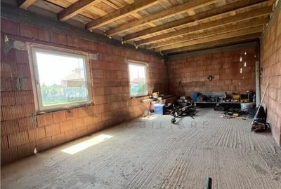 Casă cu 3 camere cu Teren 572 Mp în Gepiu - 7