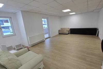 Spațiu comercial, de 52 mp, în Turnișor