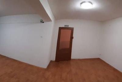 Spațiu comercial, de 24 mp, în 9 Mai - 4
