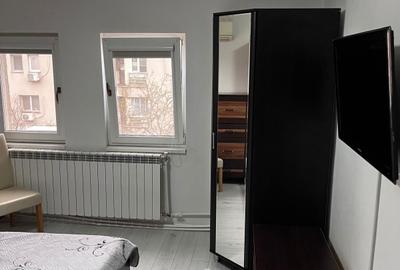 Garsonieră decomandată în Central - 7