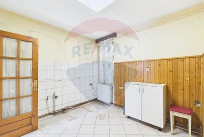 Casă cu 3 camere cu Teren 227 Mp în Ferentari - 9