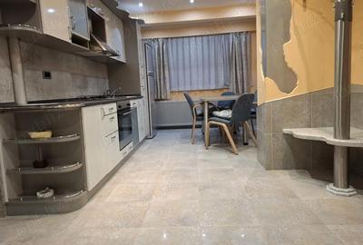 Apartament cu 2 camere decomandat în Central - 2