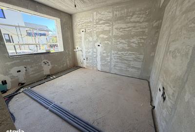 Casă cu 3 camere cu Canalizare în Central - 2