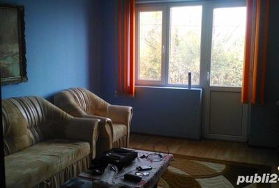 Casă cu 7 camere cu Teren 3700 Mp în Polizești - 6