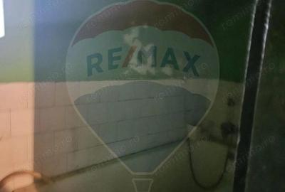 Casa / Vila cu 4 camere de vanzare - 6