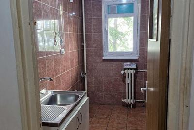 Apartament cu 2 camere semidecomandat în Berceni - 3