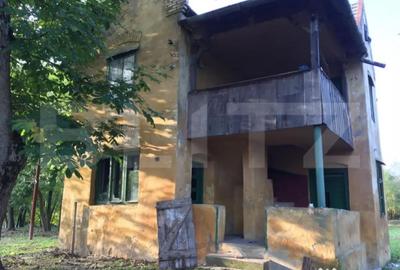 Teren de 25383 mp, în Central