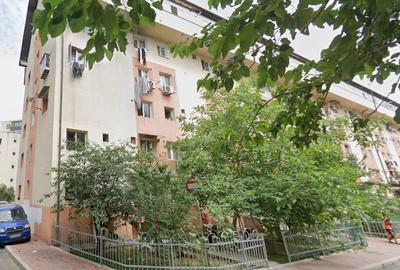 Garsonieră decomandată în Titan - 2