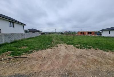 Teren de 780 mp, în Cihei