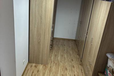 Casă cu 3 camere în Tunari