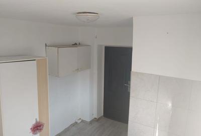 Garsonieră semidecomandată în Săcele - 2