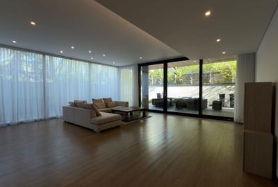 Apartament cu 4 camere decomandat în Primăverii - 1