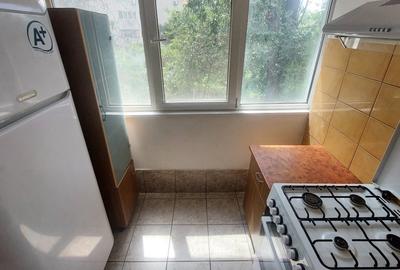3 camere Giulesti - Etaj 2 | Bloc anvelopat | Locatie practica | Comision 0% - 18