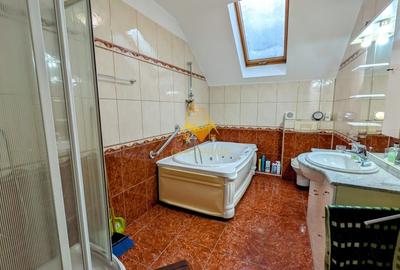 Casă individuală cu 6 camere cu Canalizare în Andrei Mureșanu - 33