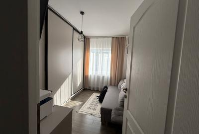 Apartament cu 3 camere semidecomandat în Central - 15