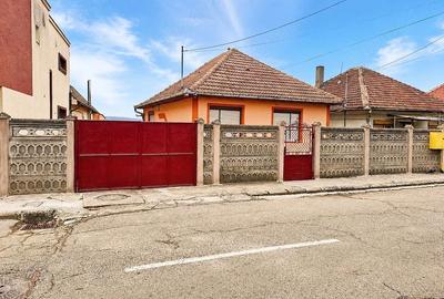 Casă cu 5 camere cu Teren 541 Mp în Hunedoara - 1