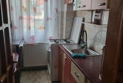 Apartament cu 3 camere semidecomandat în Zimbru - 2