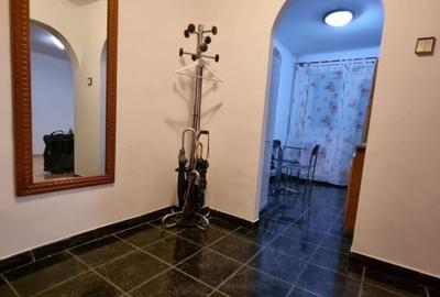 Apartament 2 camere /  50 mp / zona Gara / AC / vedere la mare / - 3