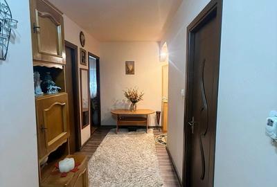Apartament cu 2 camere decomandat în Girocului - 2