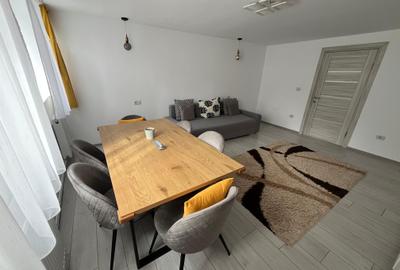 Vand apartament cu 3 camere pe Str Lunga, renovat integral - 1