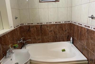 Apartament cu 3 camere decomandat în Central - 3