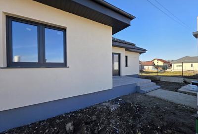 Casa individuala pe parter, teren 330mp, Harman - 1