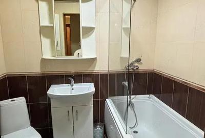 Garsonieră decomandată în Apărătorii Patriei