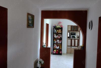Vand casa ?i teren intravilan in comuna Balile?ti , stradal ,judetul Arges . - 3